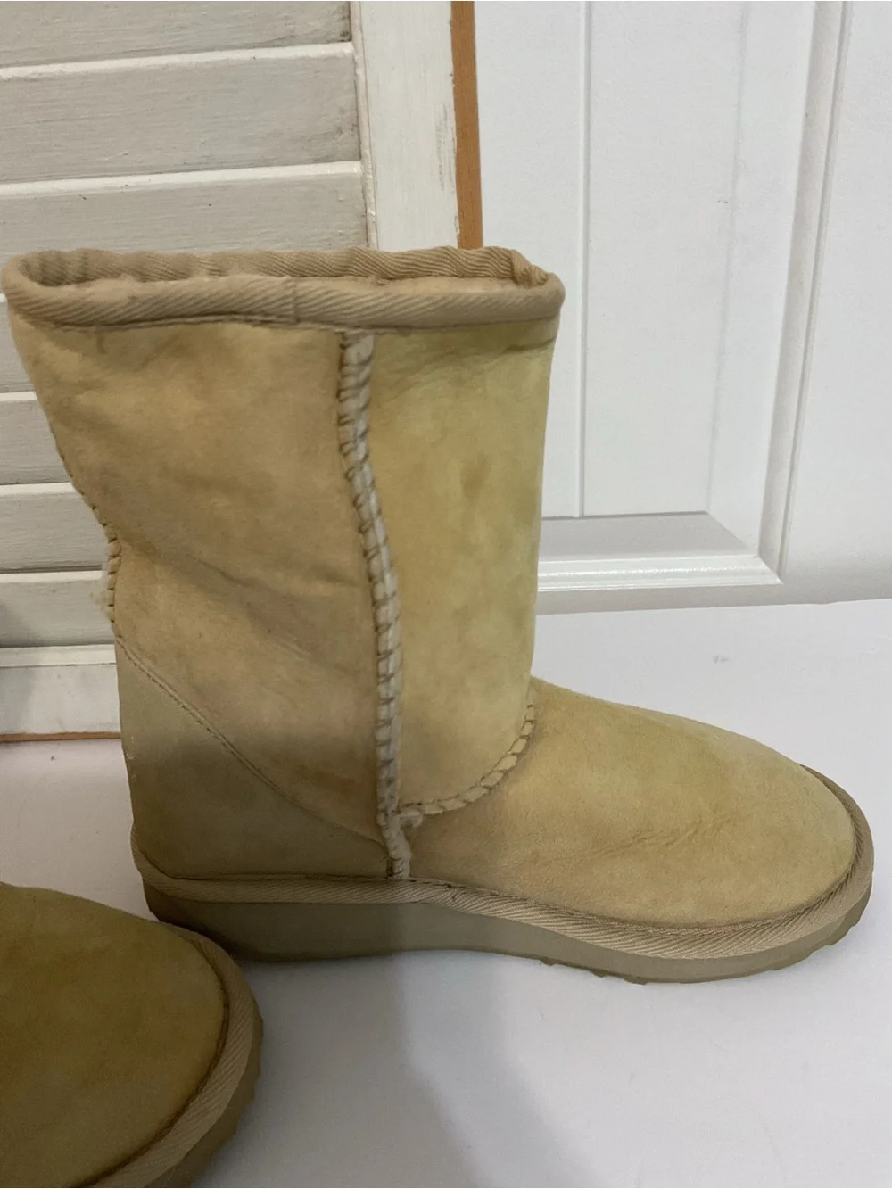 Emu Shearling Boots - Tan